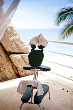 Foto 1 de Massagens em cadeira para eventos e empresas - Lomi Lomi Express Massage