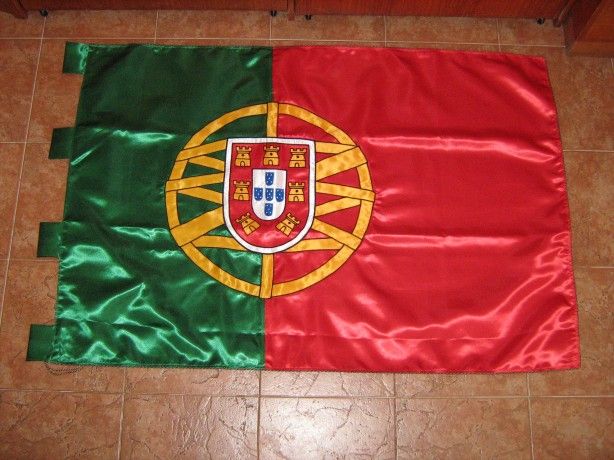Foto 2 de Bandeiras Algarve (Bandeiras Globo)